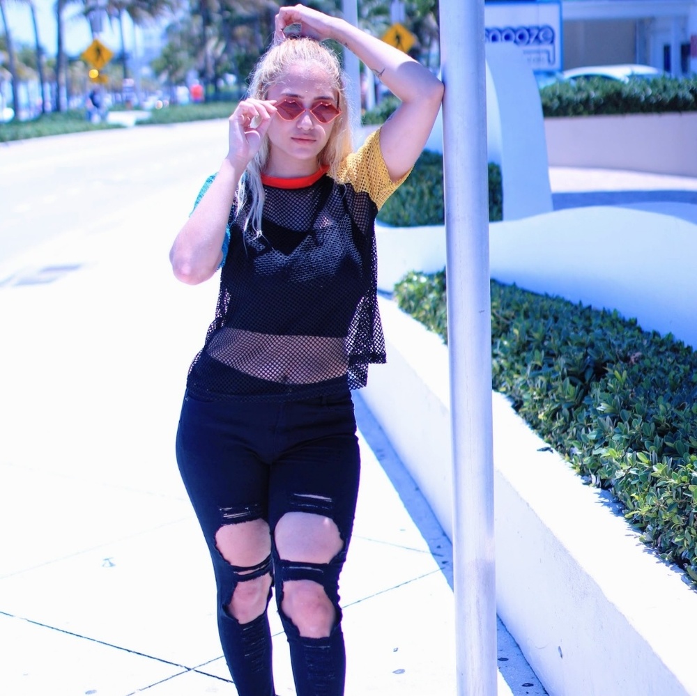 Miami Vibes Top - Picture 6 of 6